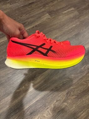 ASICS Metaspeed Sky (Womens 9)